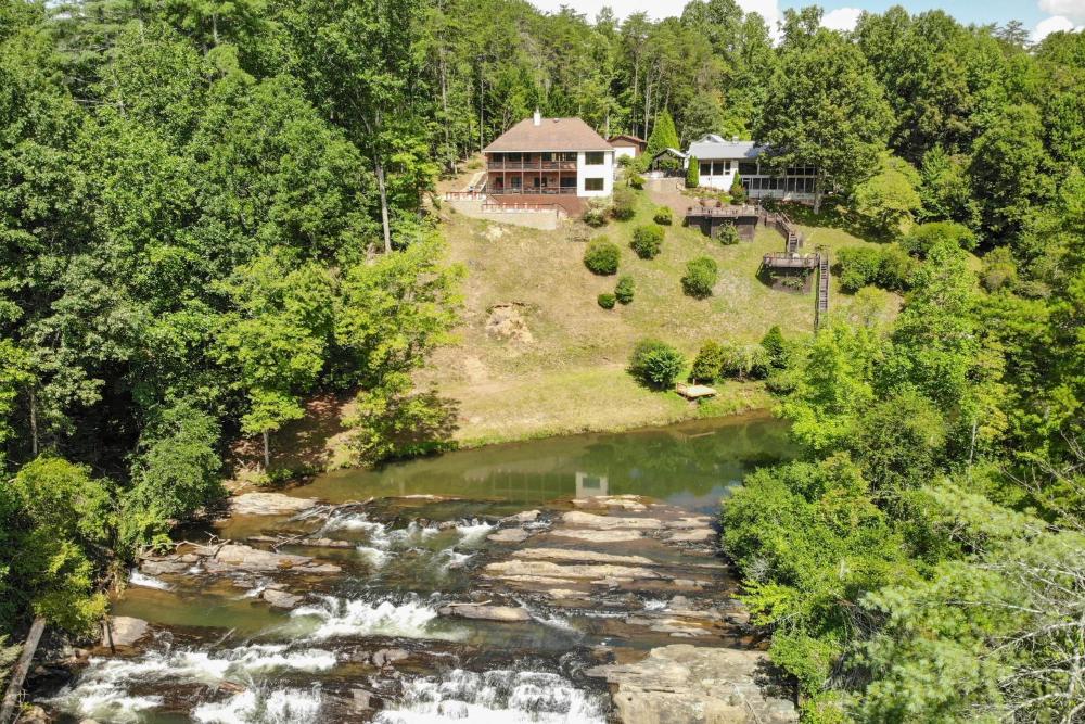 Mountain and Waterfall Views Stunning Dahlonega Gem